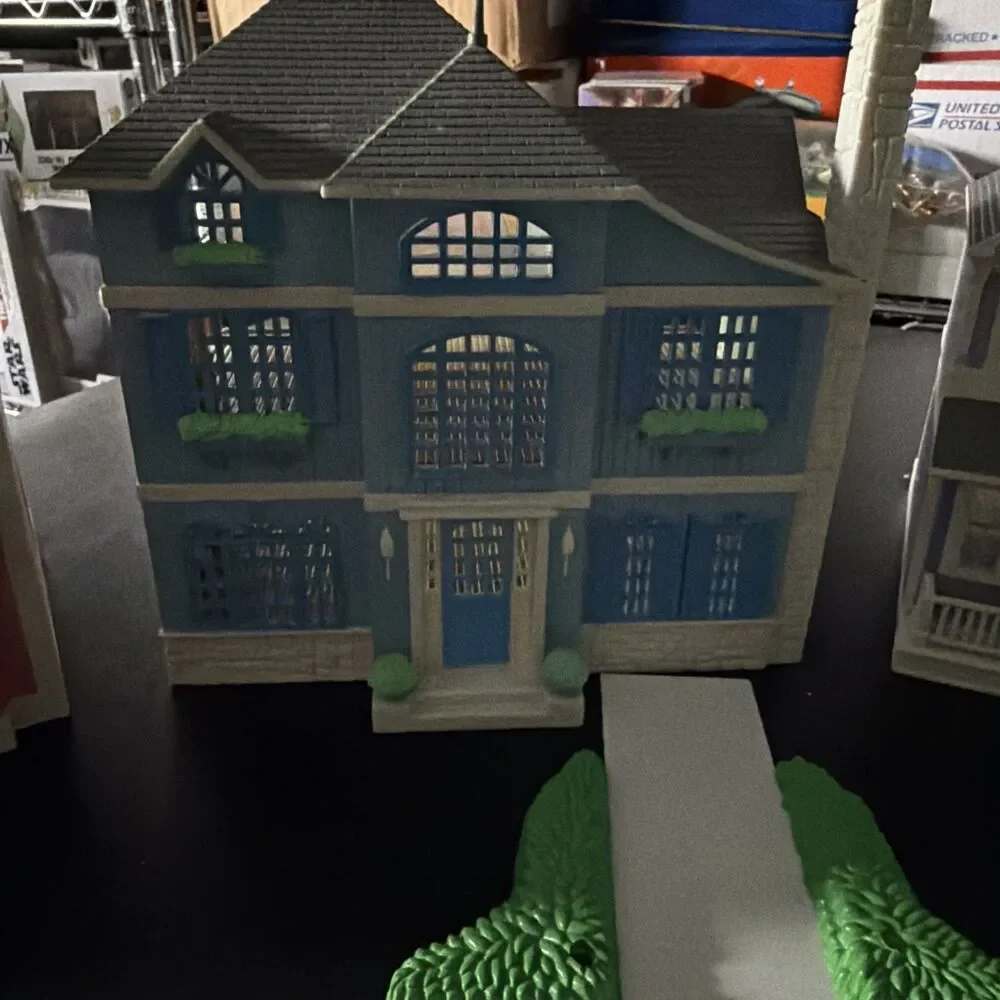 1994 Galoob MY PRETTY DOOLHOUSE Lot (Polly Pocket sized set)